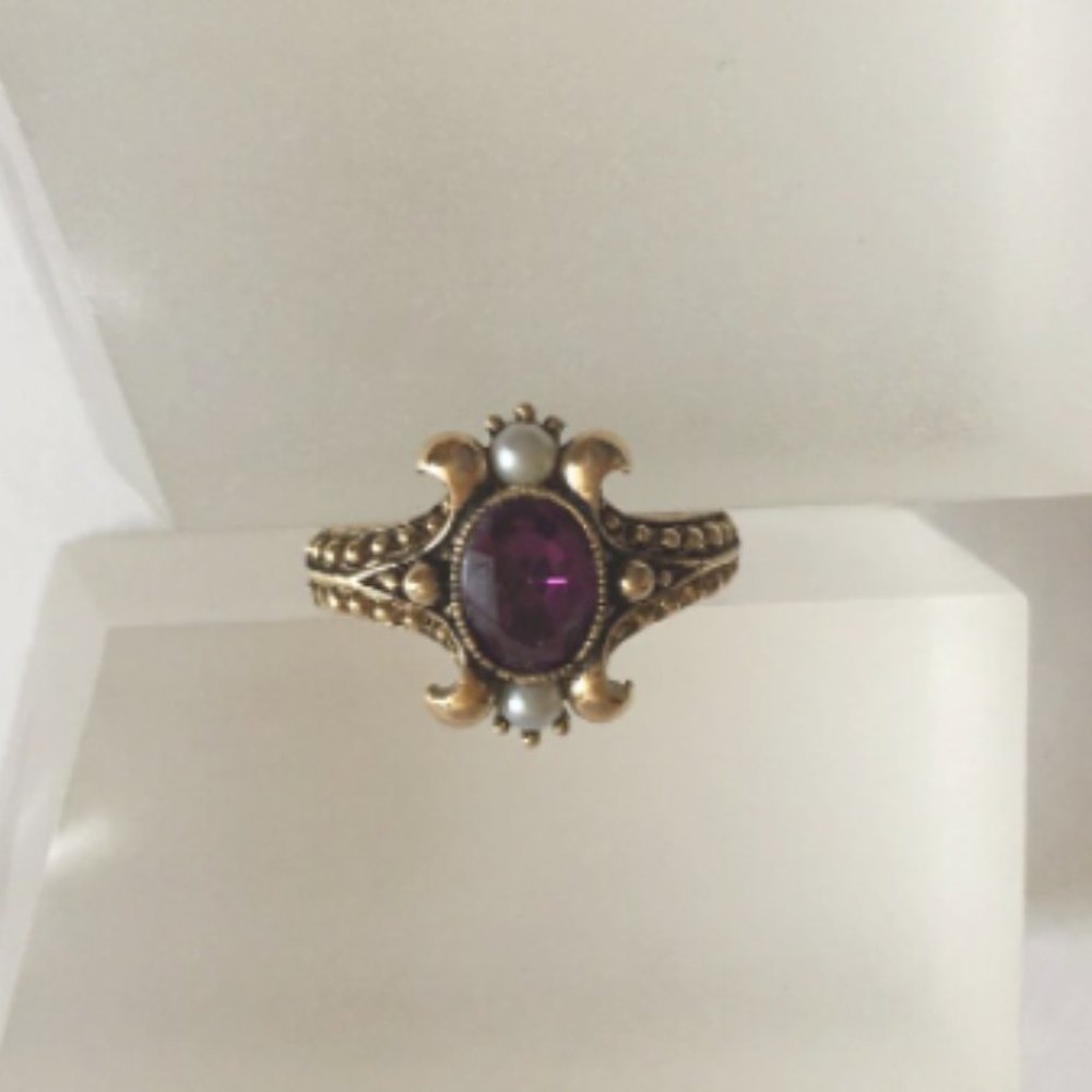 Avon Queensbury Ring, 1974 Queensbury AVON